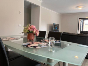 Spacious 4 bedroom home in Weir Views near Warrawong Estate